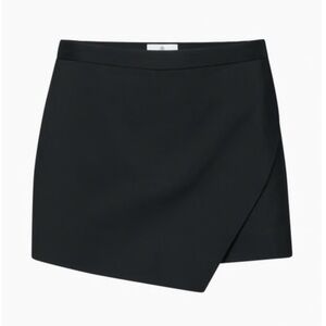 Aritzia Babaton Kelly Skort in Black